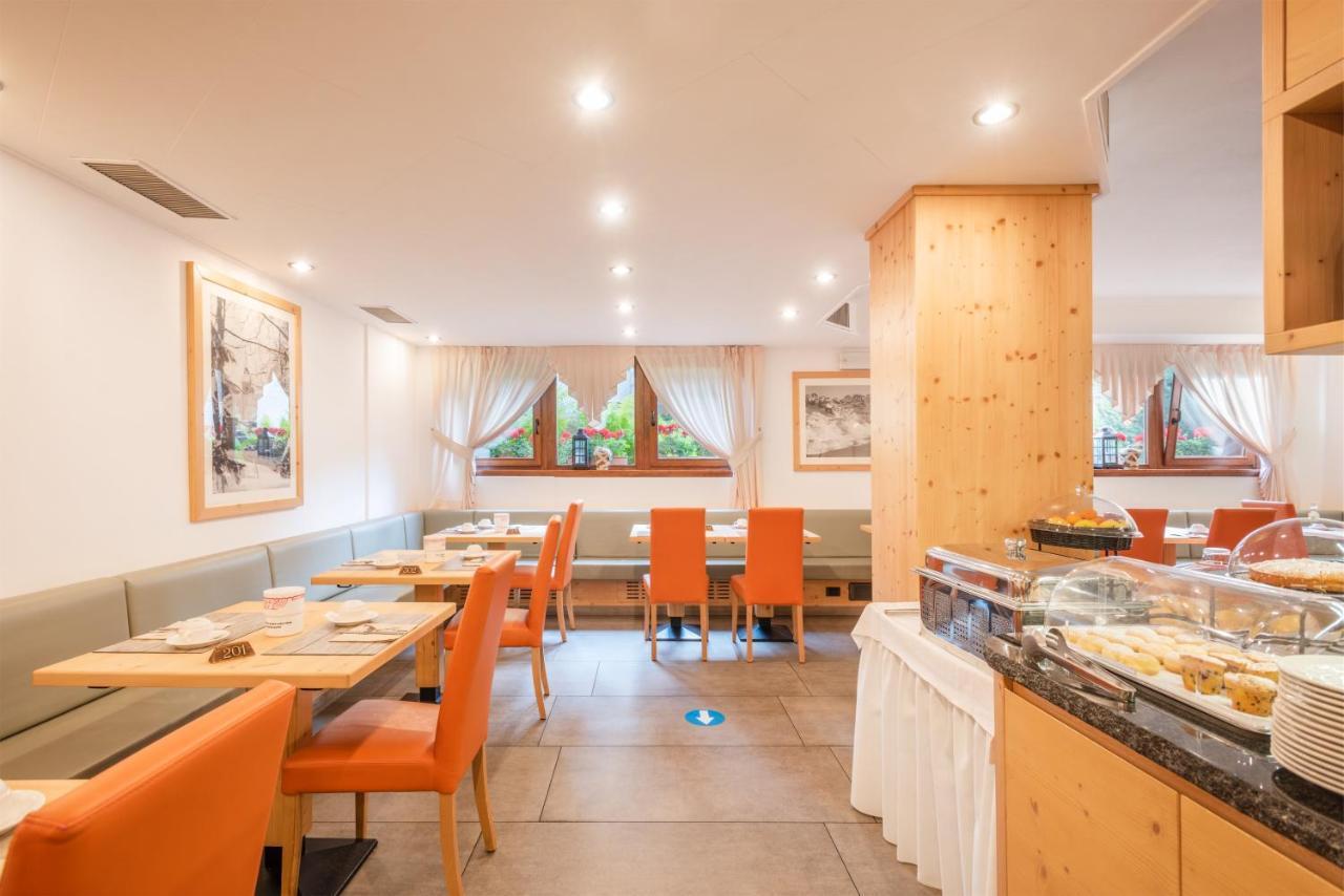 מדונה די קמפיליו Hotel Alpina מראה חיצוני תמונה