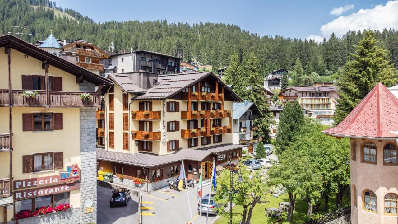 מדונה די קמפיליו Hotel Alpina מראה חיצוני תמונה